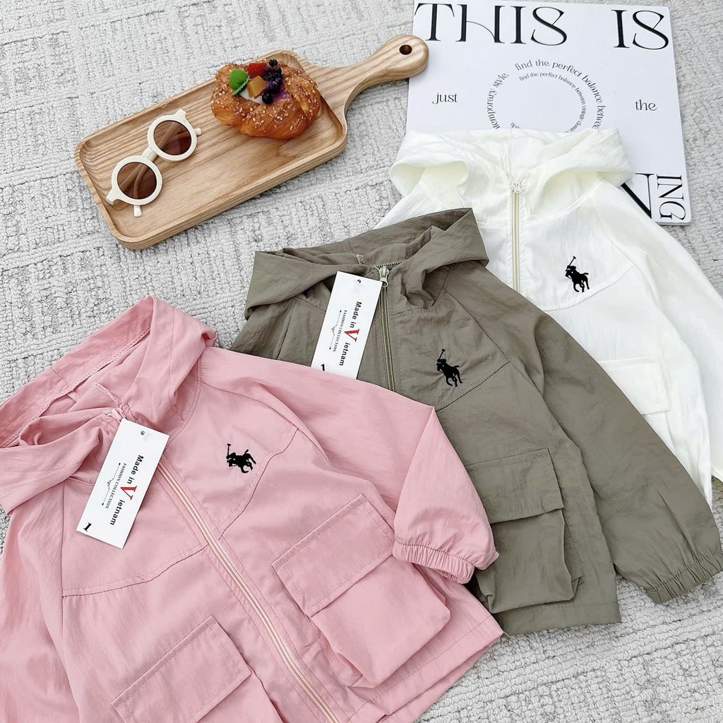 K106-Áo khoác gió ngựa thêu (08.30.263)