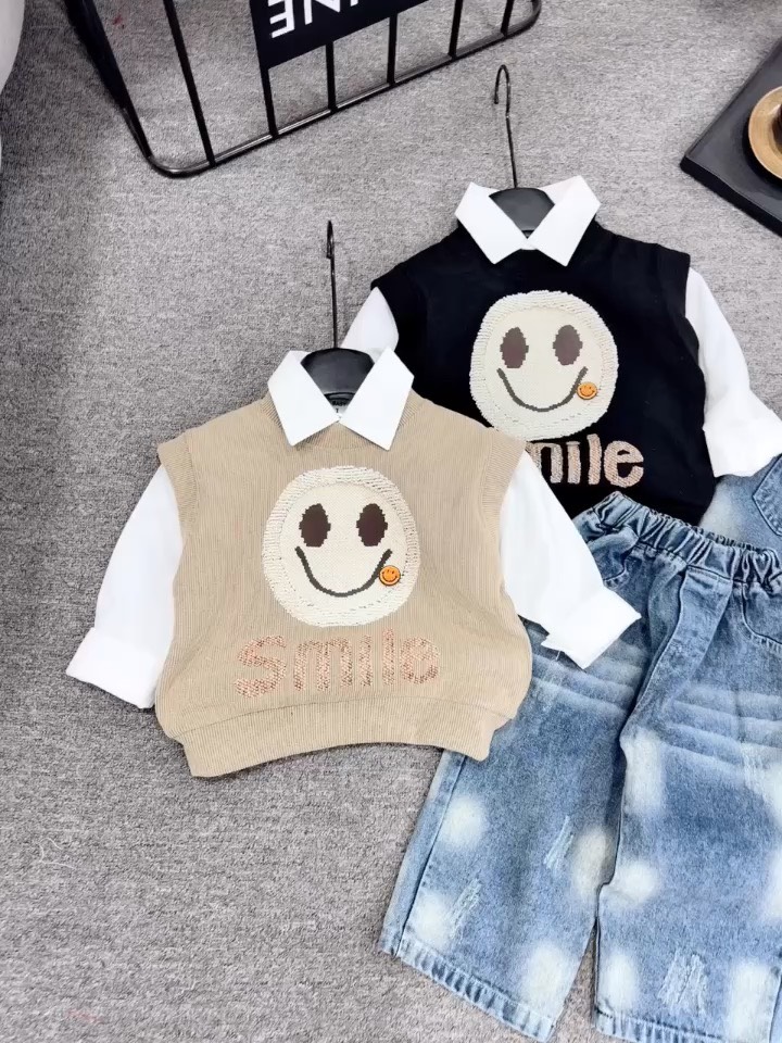 T276-Set sơ mi gile nâu mặt cười quần jean