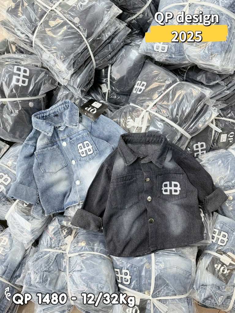 K077-Áo khoác jean xanh túi BB