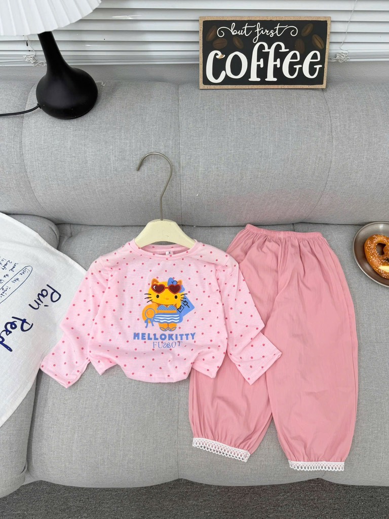 G904-Set giấy chấm bi quần gió dài (10.16kg)