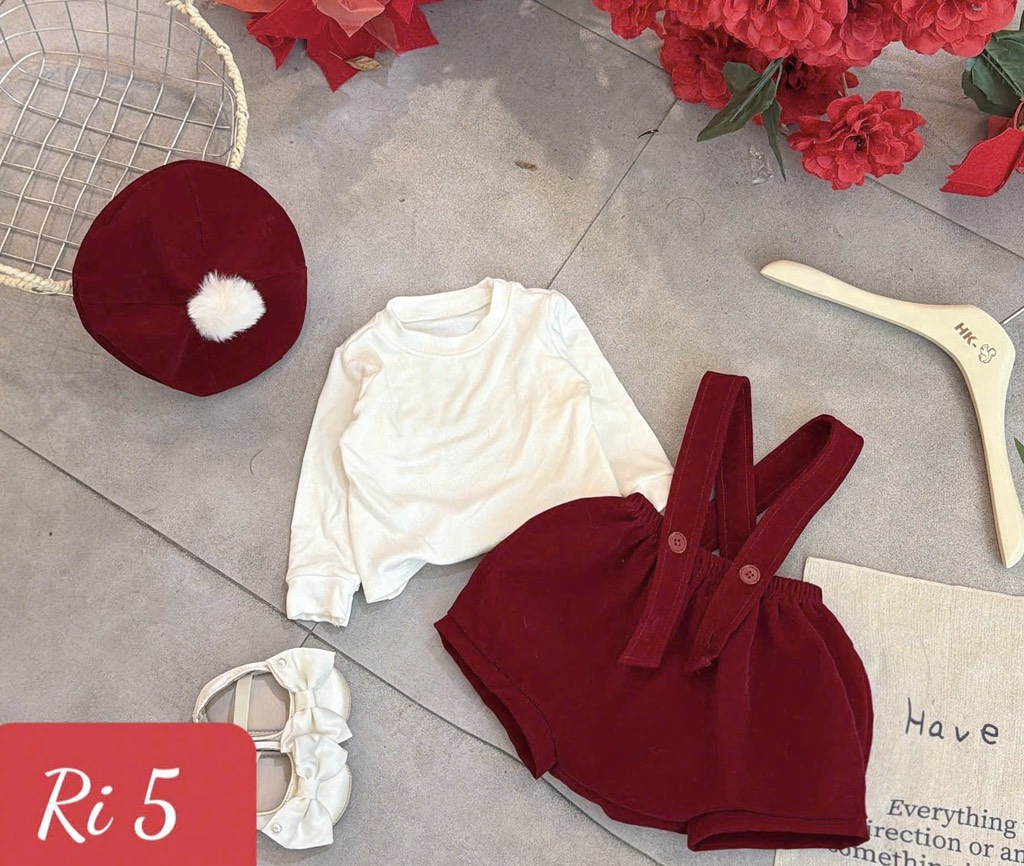 BD141-Set 3 món yếm nhung mũ đỏ (05.12kg)