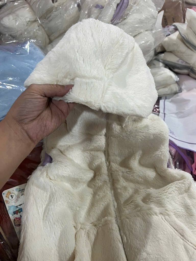 K059-Gile lông trắng sale 70k