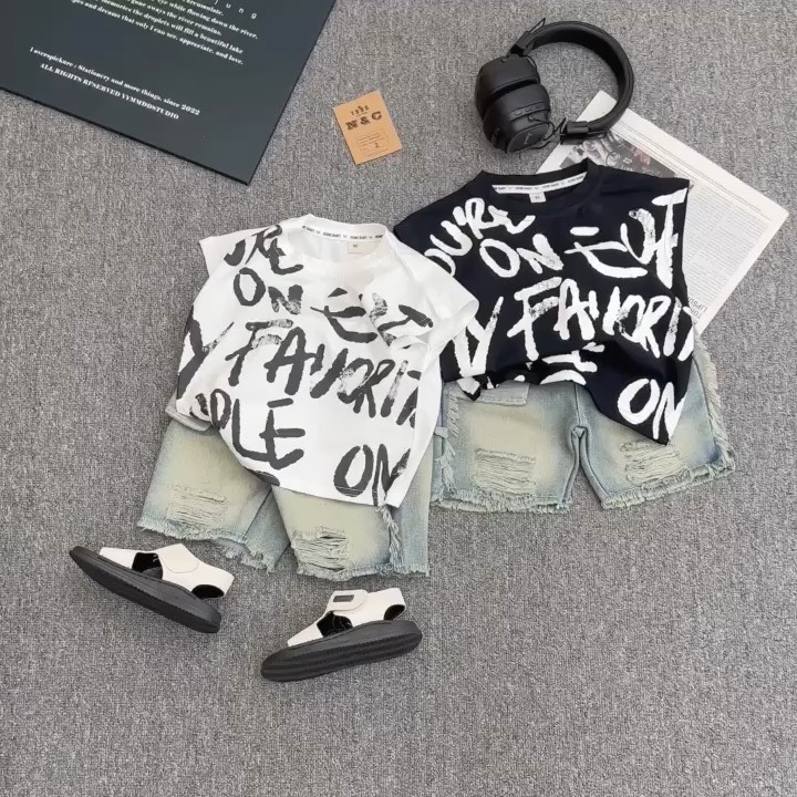 T160-Set sát nách in chữ loang quần jean rách (10-26kg)