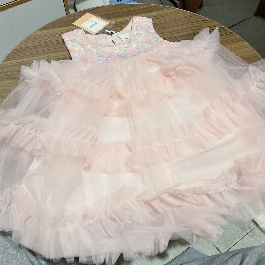 V306-Váy công chúa kim tuyến hồng (12.20kg)