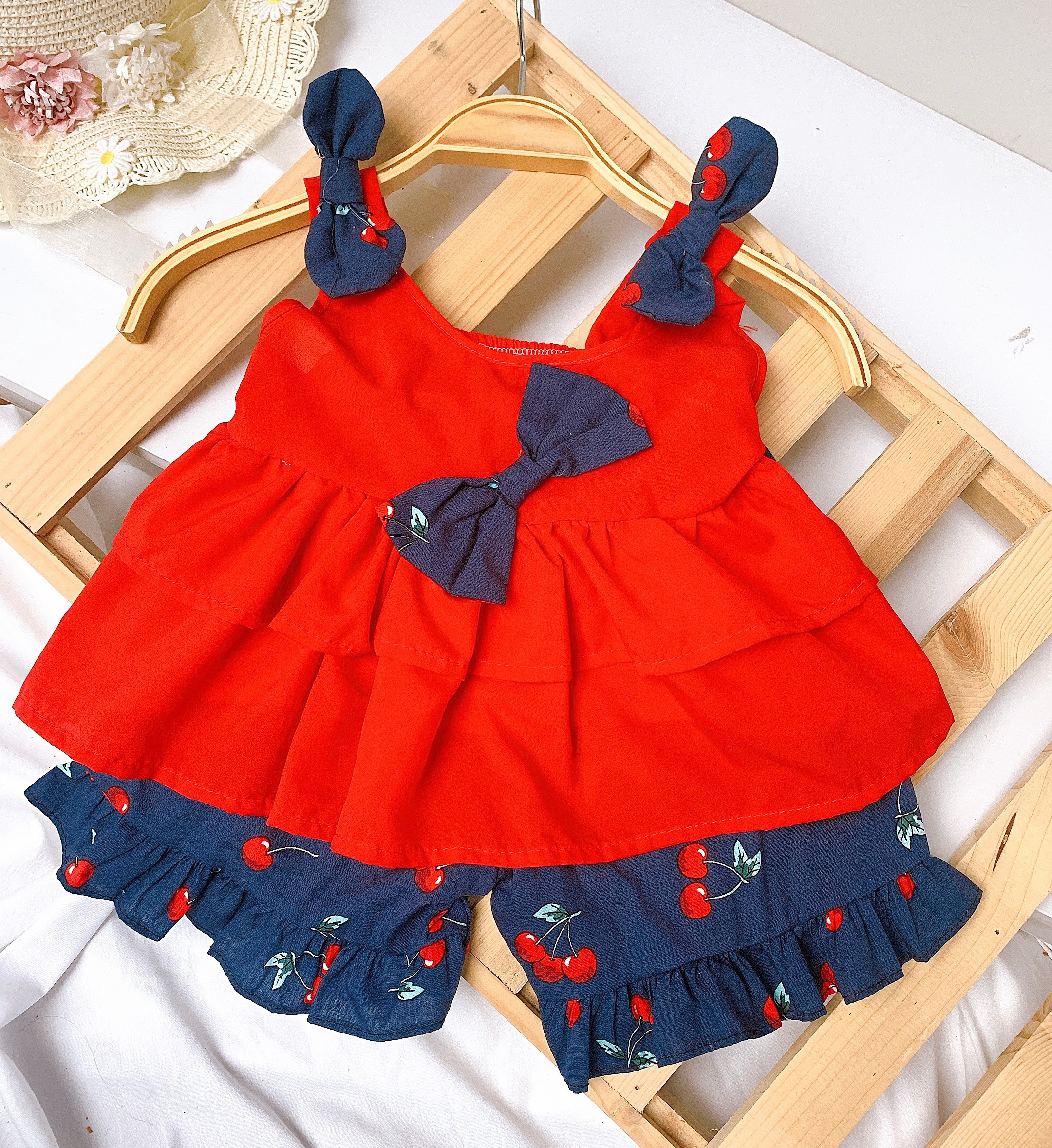BGN012-Bộ lụa 2 dây quần hoa nhí (XẢ)