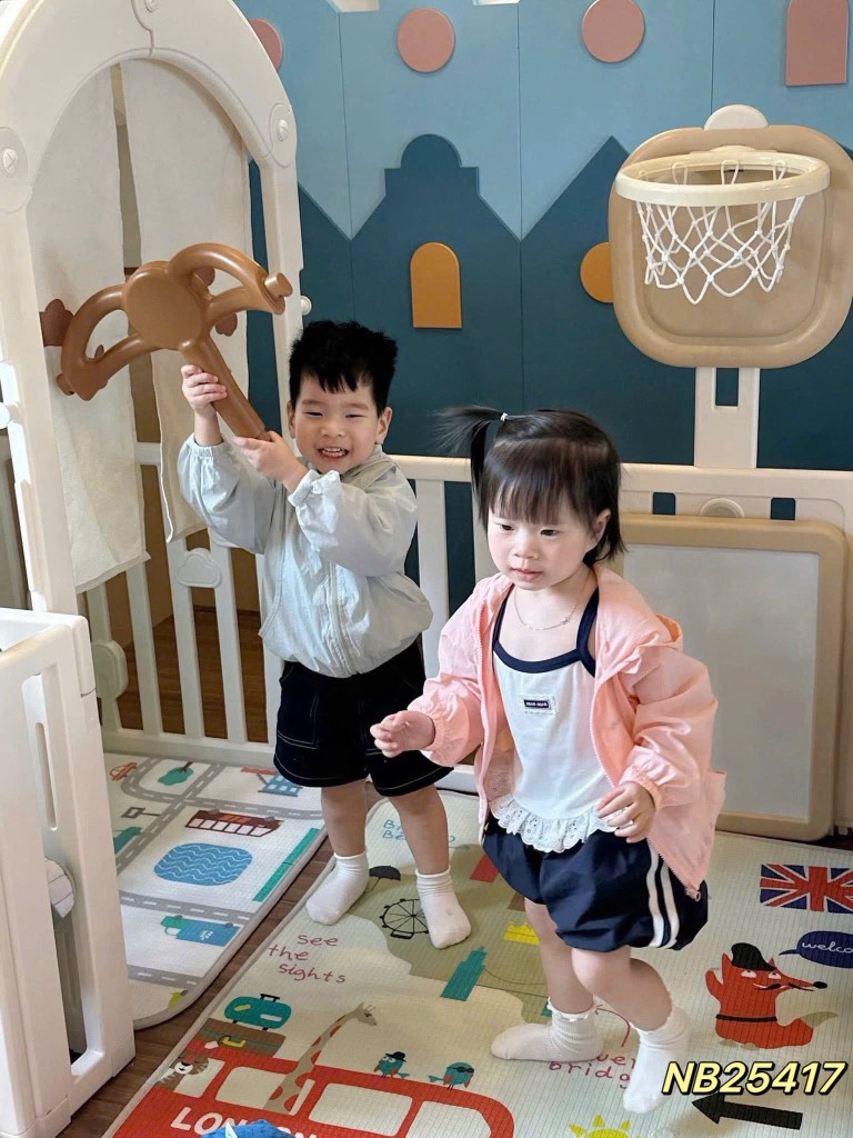 K109-Áo khoác gió lụa Smile (10.30.299)