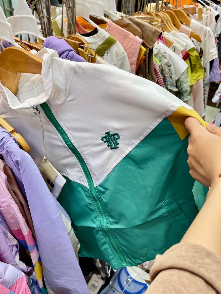 K047-Áo khoác gió QC phối 2 lớp xịn