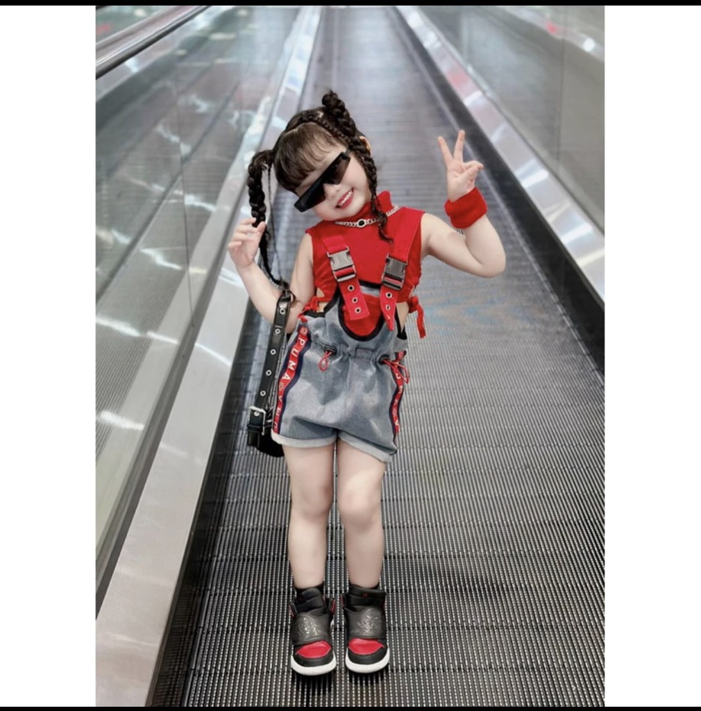 G089-Set yếm 2 dây jean đỏ cá tính