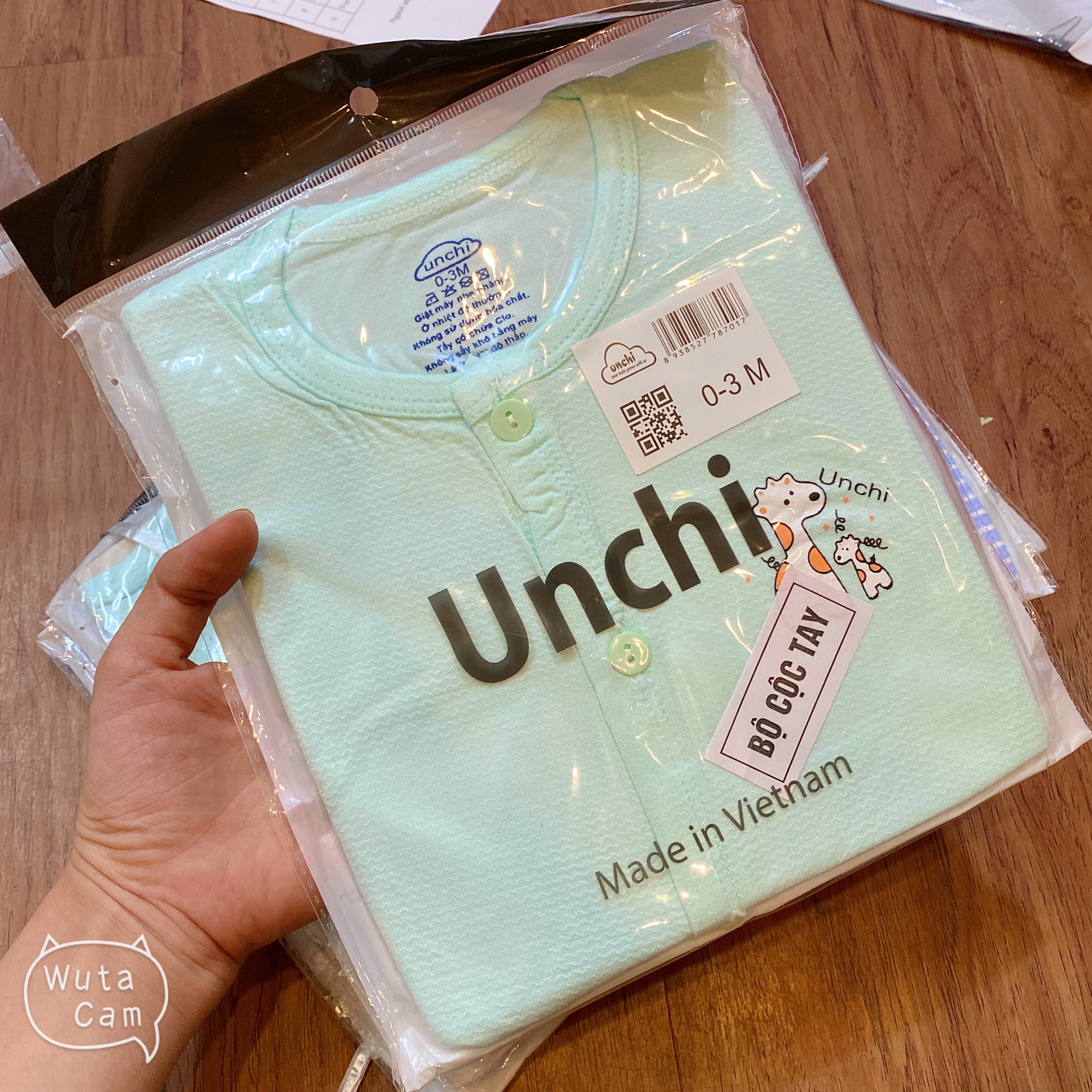 TLC009-Unchi BCTL màu cài cúc (XẢ)