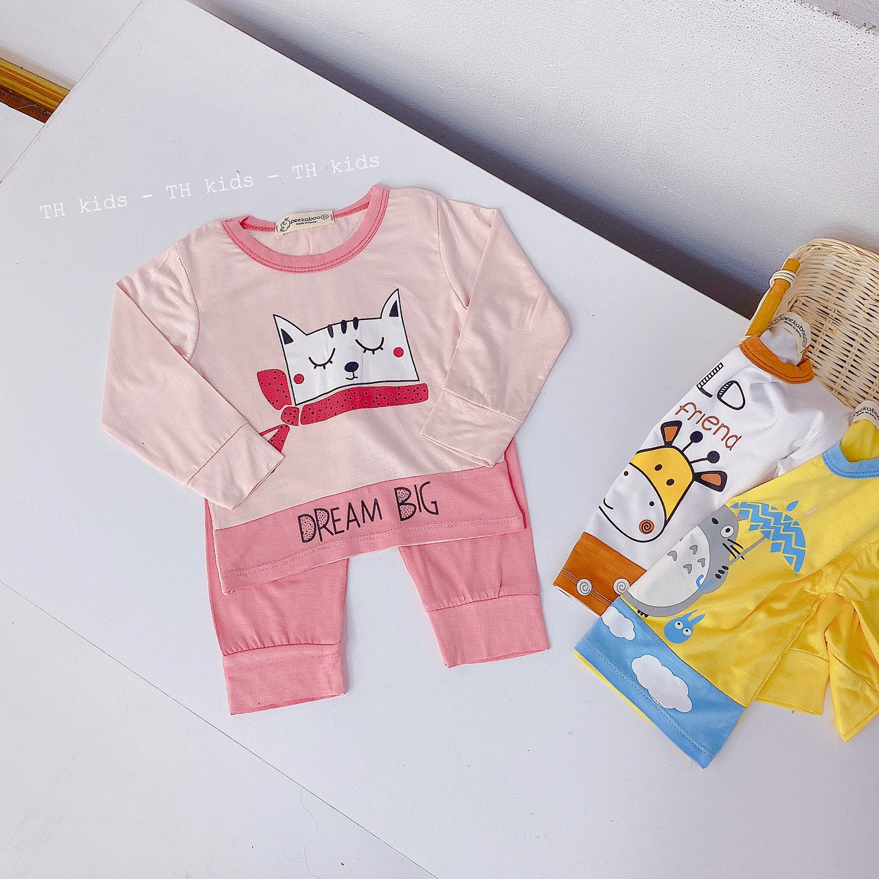 TLD009-Peakaboo BDTL phối màu (XẢ)