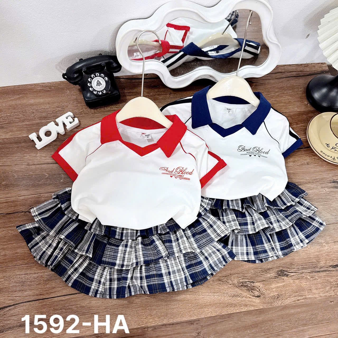 G734-Set áo Bad viền cv caro xoè