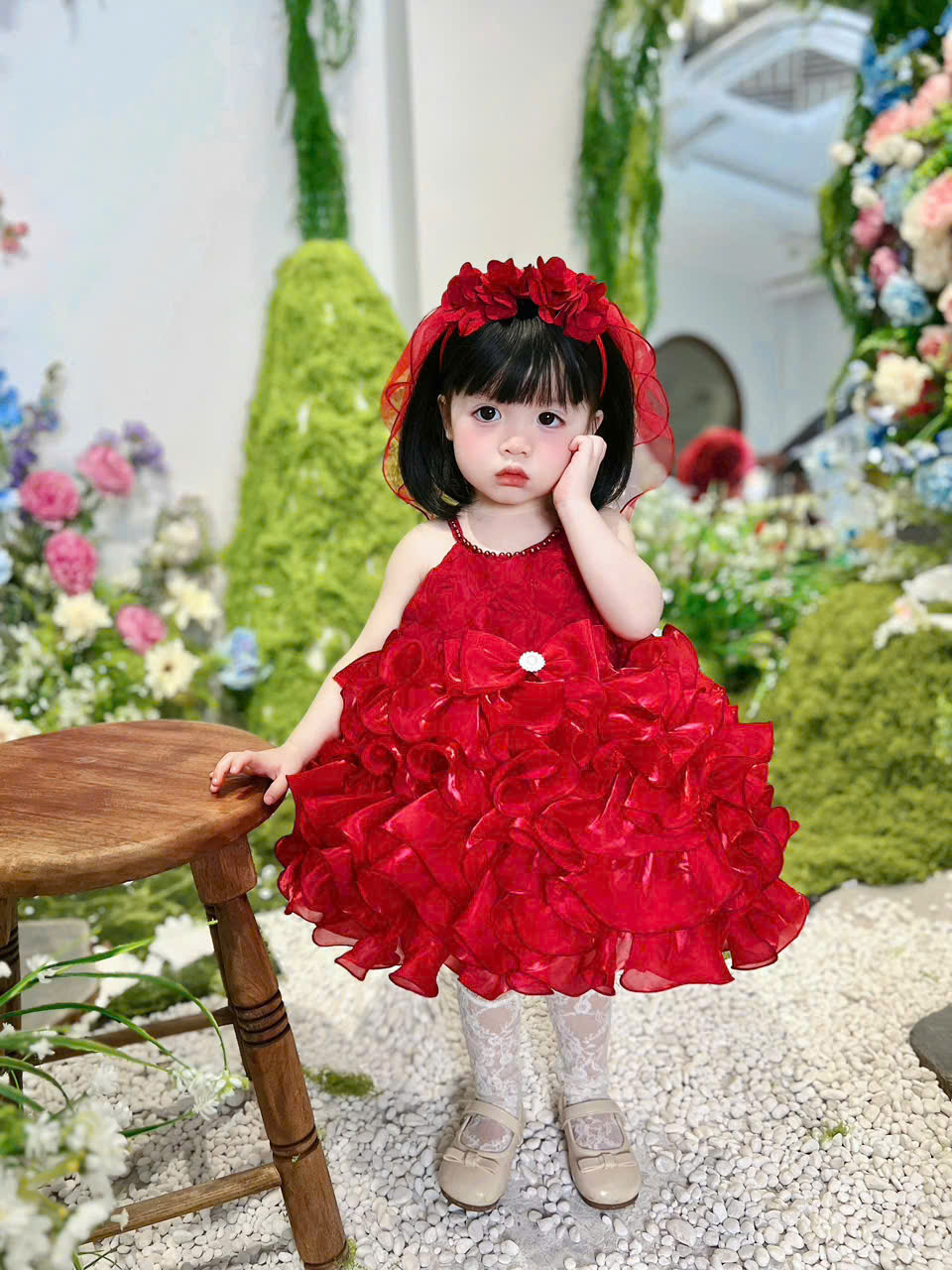 V344-Váy thiết kế cổ yếm tơ đỏ xoè (07.17kg)