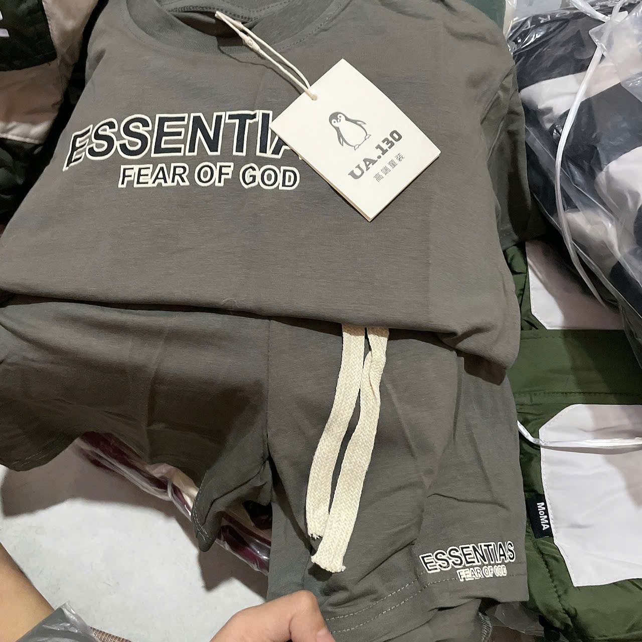 T577-Bộ đùi cotton xịn UA Essen rêu (20.33kg)