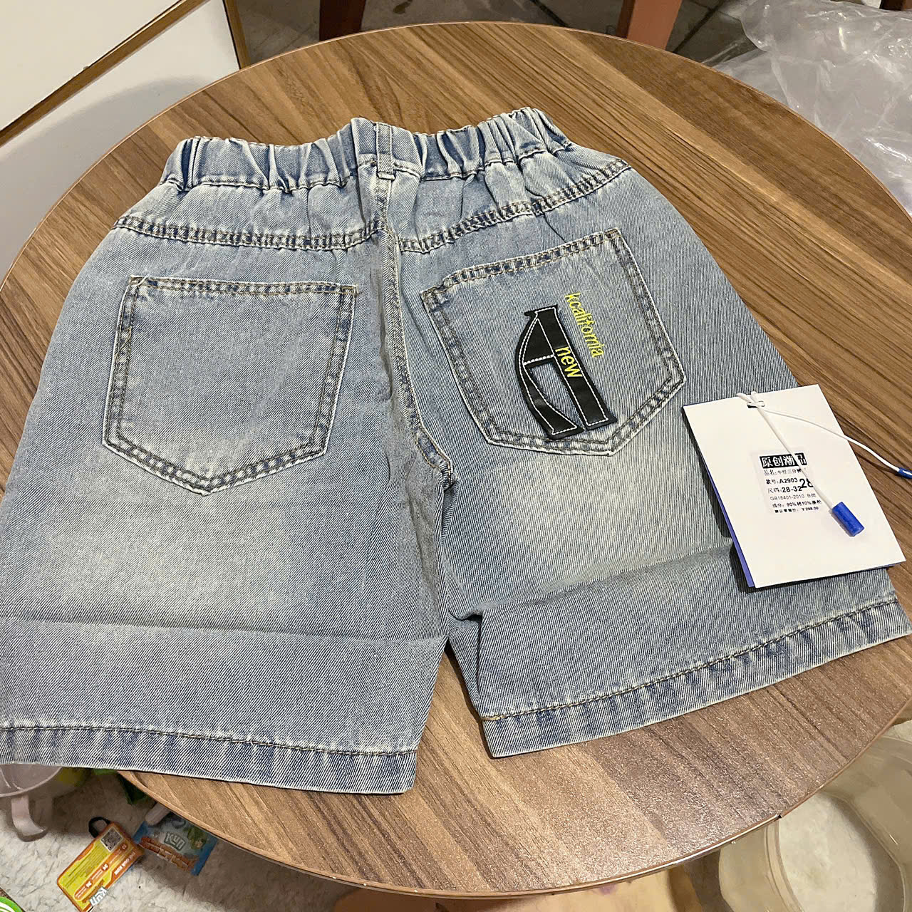 Q303-Quần jean ngố QC chữ A xịn (27.40kg)