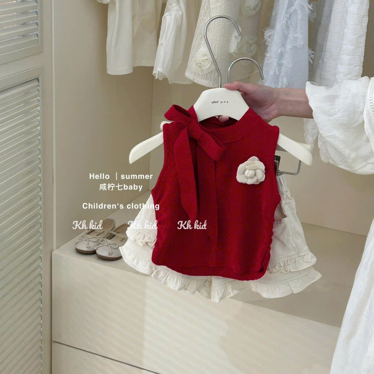 G755-Set áo zip nơ đỏ quần jean trắng (06.28kg)