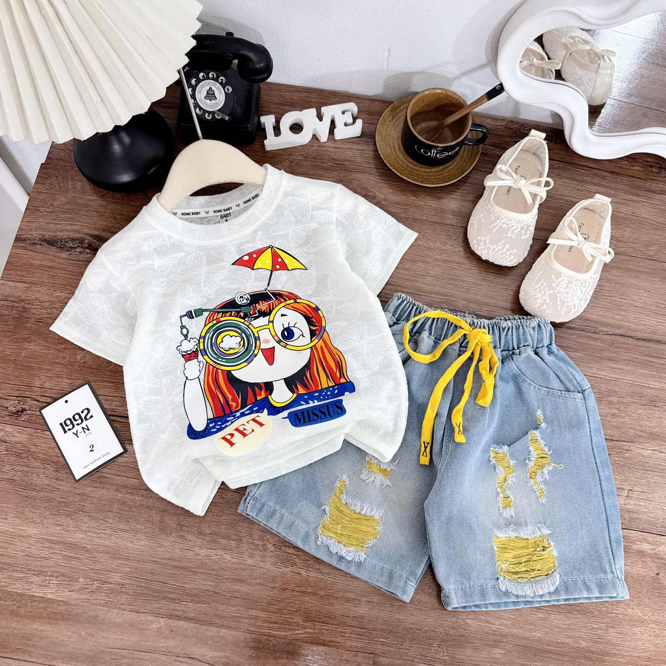 G756-Set áo bé ren q jean lửng vàng (10.28kg)