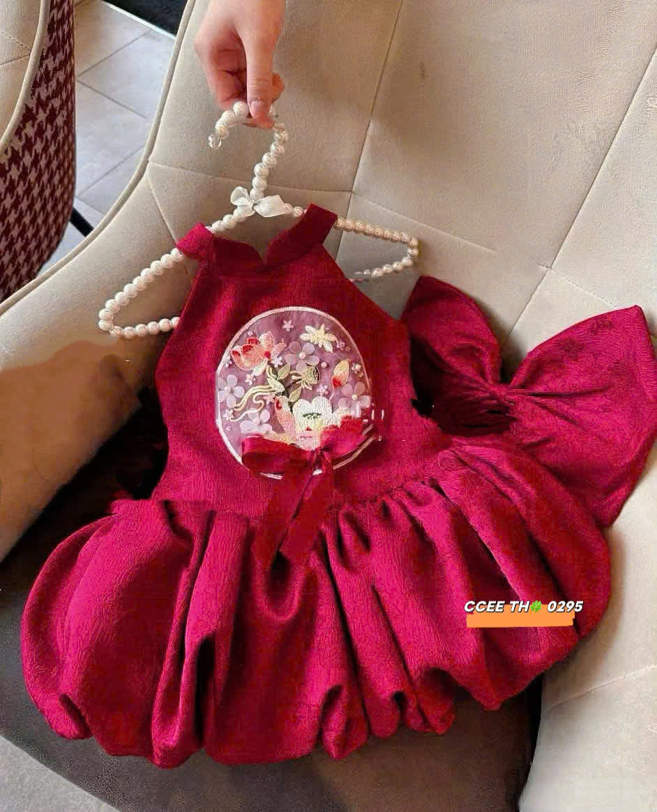 V358-Váy bí phồng cổ yếm kèm nơ cài (08.26kg)