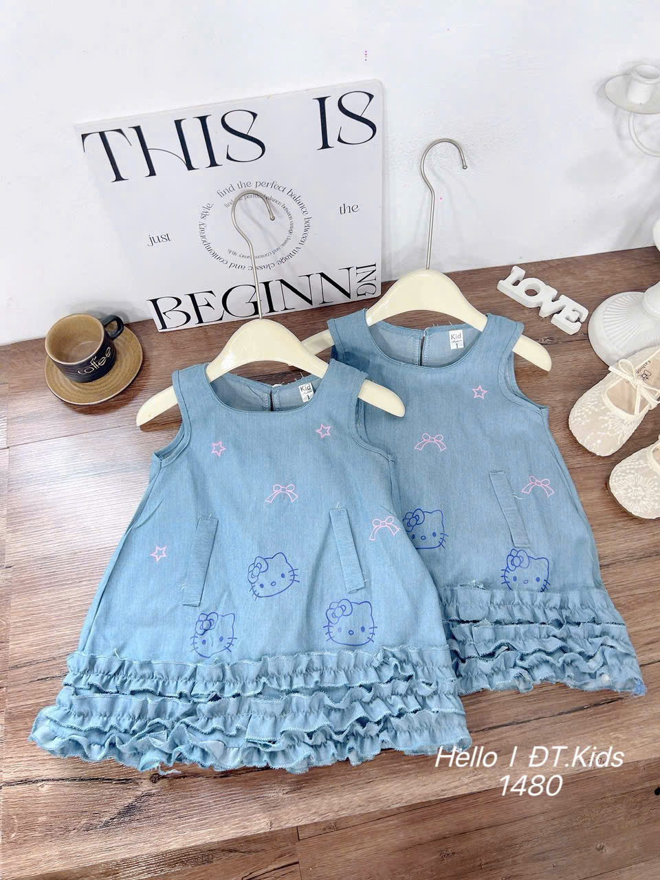 V376-Váy Kitty SN bò giấy chữ A (08.20kg)