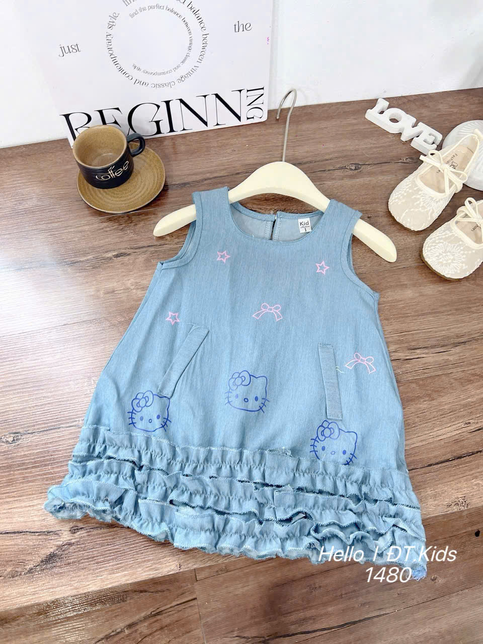 V376-Váy Kitty SN bò giấy chữ A (08.20kg)