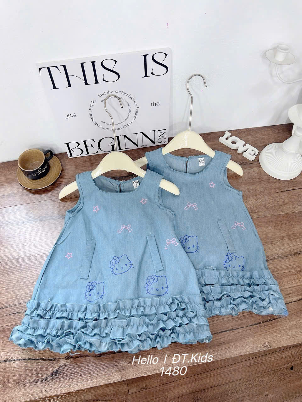 V376-Váy Kitty SN bò giấy chữ A (08.20kg)