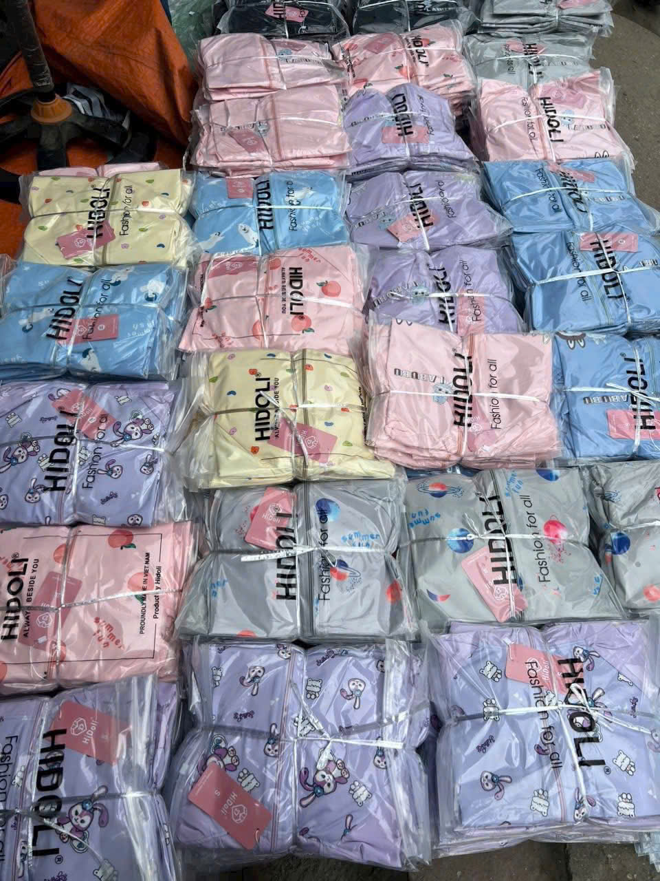 K159-Áo khoác su lạnh ngắn hình (15.25kg)