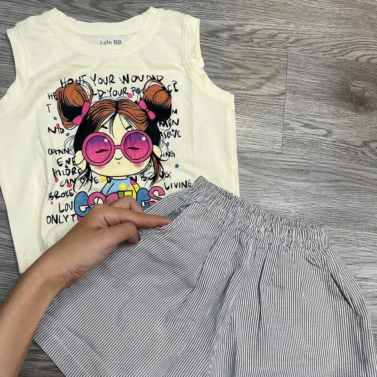 G834-Bộ cotton sát nách q đùi kẻ (12.25kg)