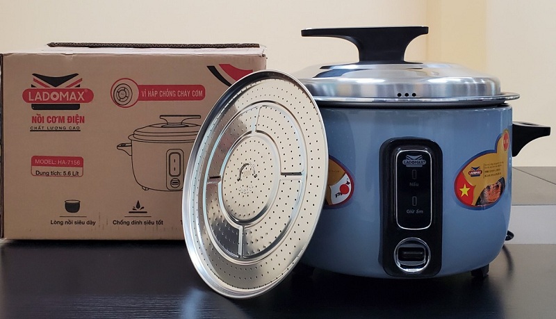NỒI CƠM ĐIỆN CÔNG NGHIỆP 5.6 LÍT LADOMAX HA-7156