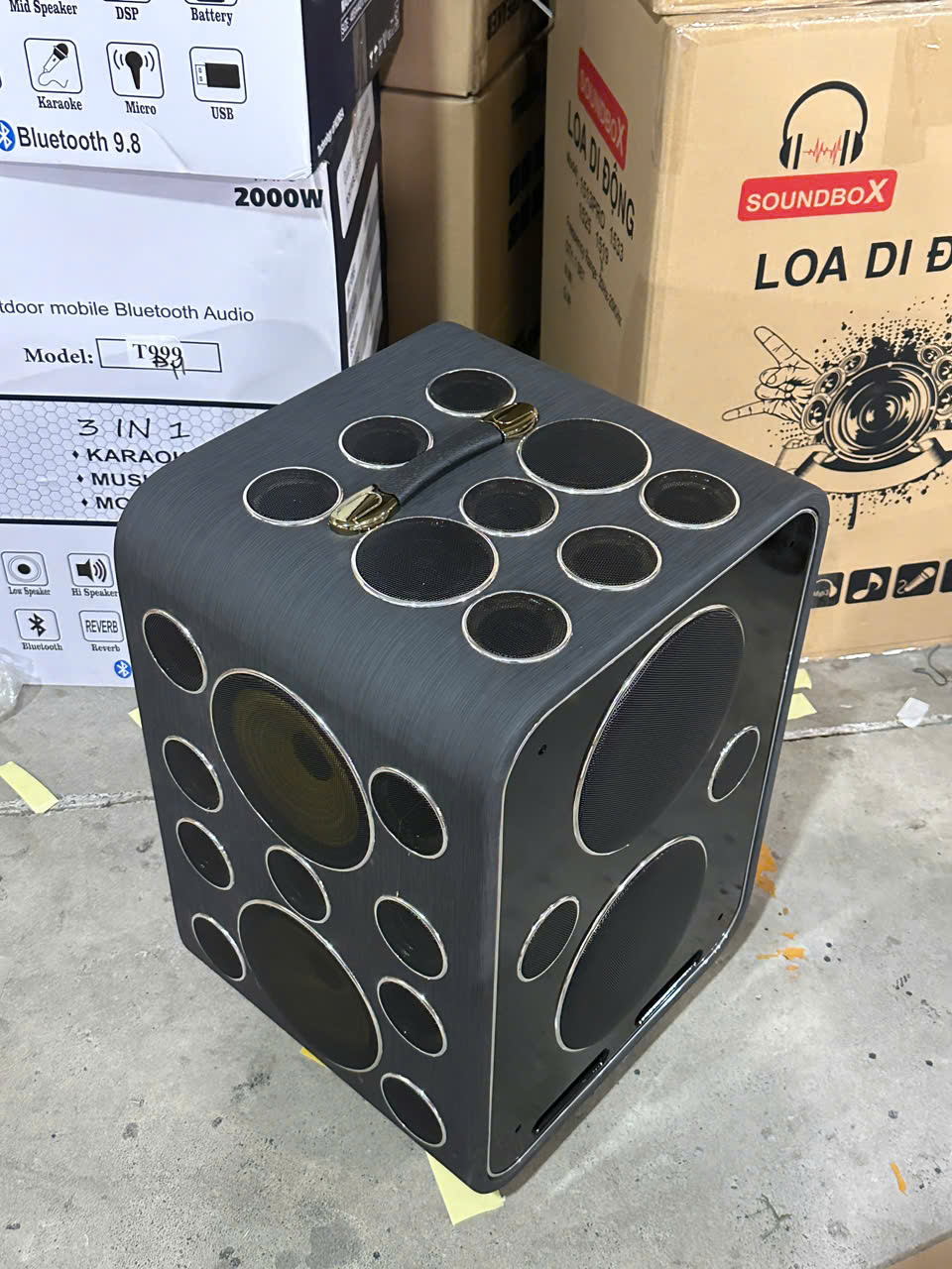 Loa kéo di động T-999  công suất 1400w, 35 đường loa