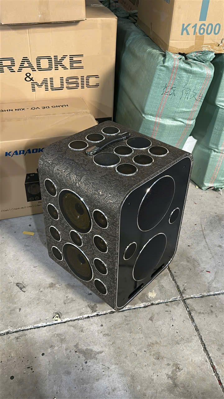 Loa kéo di động T-999  công suất 1400w, 35 đường loa