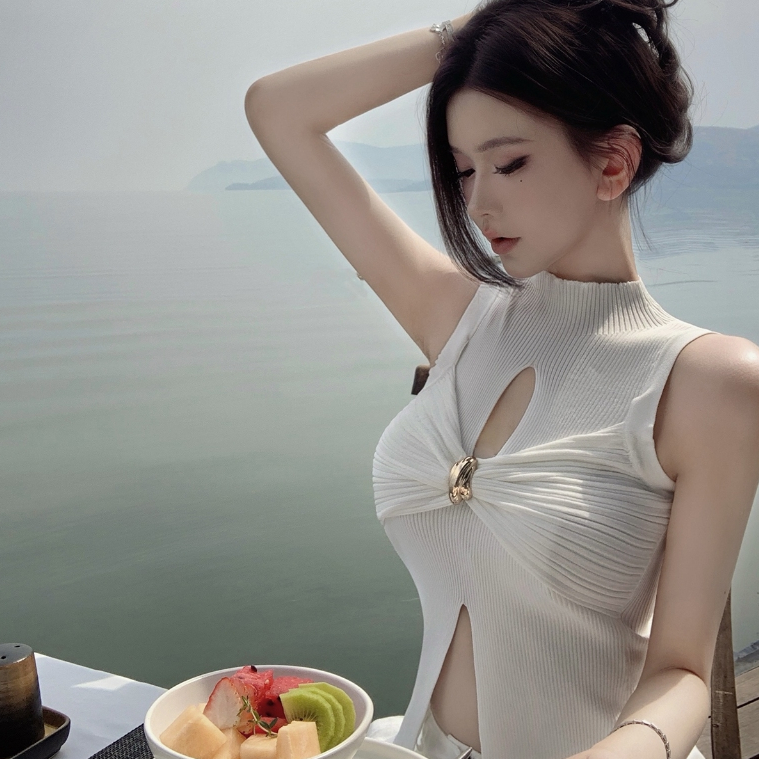 [A442] Áo len Montoghi dệt kim 3 lỗ CUT OUT CÀI KHUY GIỮA  dáng xẻ tà ôm body tôn dáng - L2M (New)