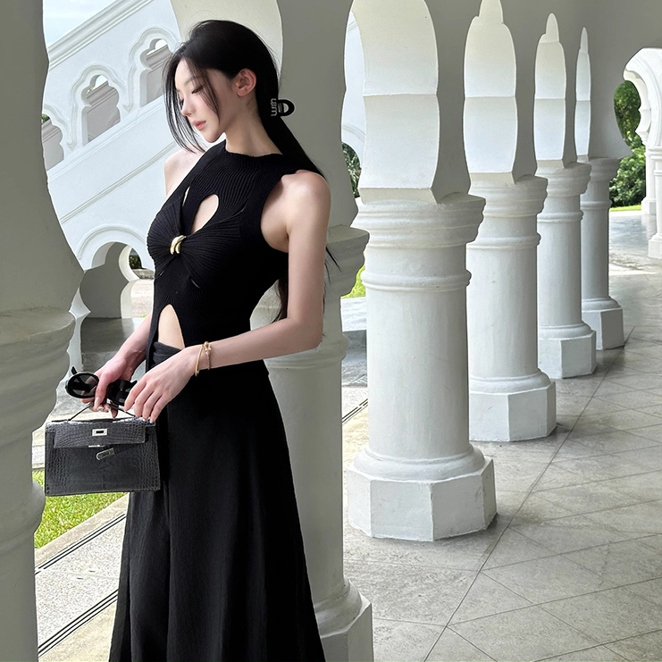 [A442] Áo len Montoghi dệt kim 3 lỗ CUT OUT CÀI KHUY GIỮA  dáng xẻ tà ôm body tôn dáng - L2M (New)