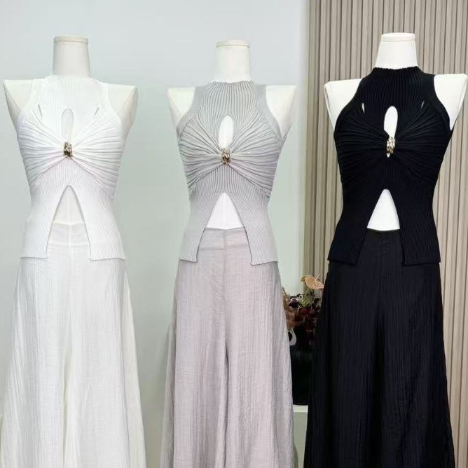 [A442] Áo len Montoghi dệt kim 3 lỗ CUT OUT CÀI KHUY GIỮA  dáng xẻ tà ôm body tôn dáng - L2M (New)