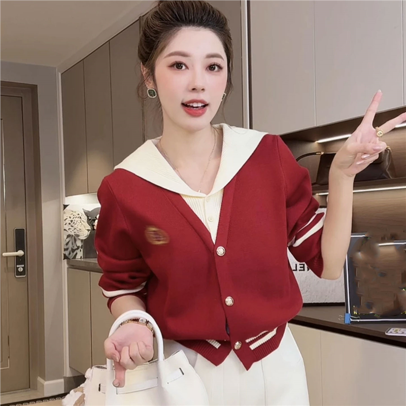 [A468] Áo len nữ Montoghi dệt kim CỔ V THỦY THỦ PHỐI VIỀN LOGO cài nút tay dài sang trọng - L2M (New)