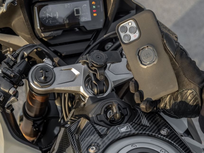 QuadLock MAG Case Iphone 14 pro max