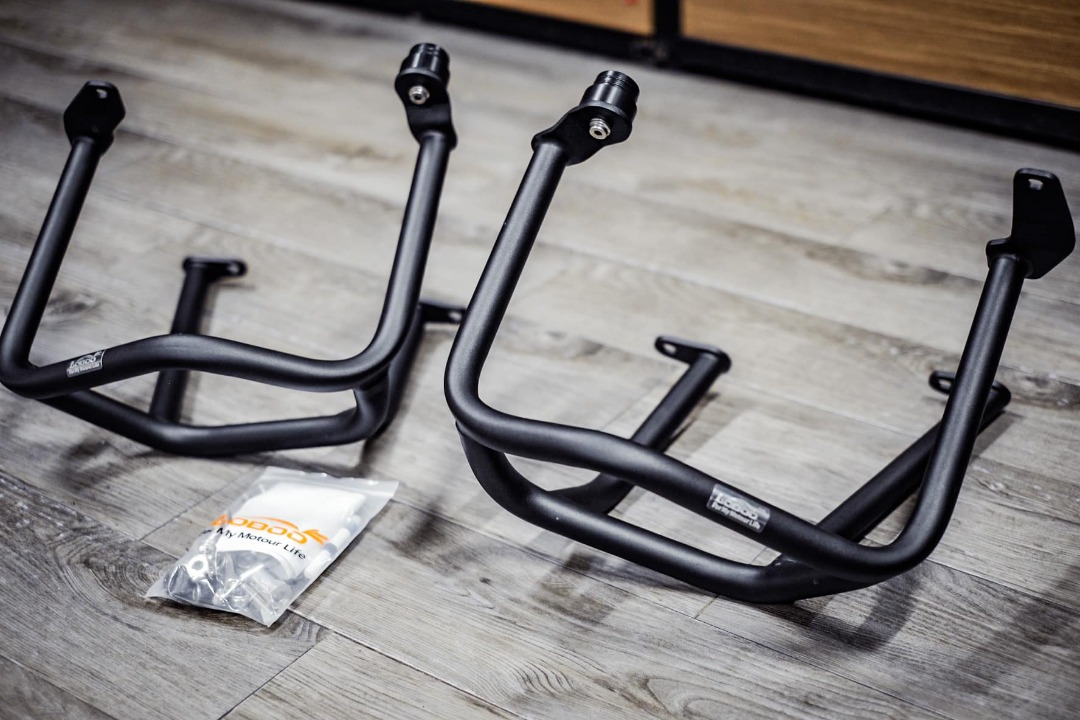 Khung chống đổ dưới Loboo của  xe BMW R 1250 GS màu đen