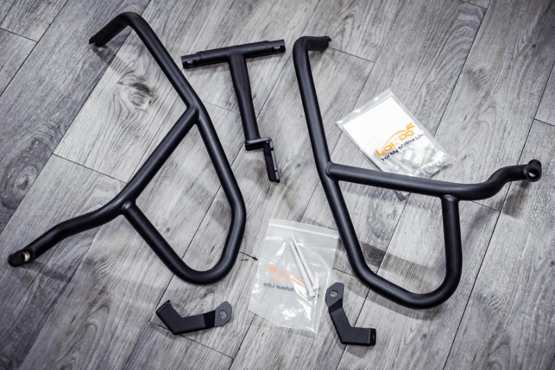 Khung chống đổ trên Loboo của xe BMW R 1250 GS màu đen