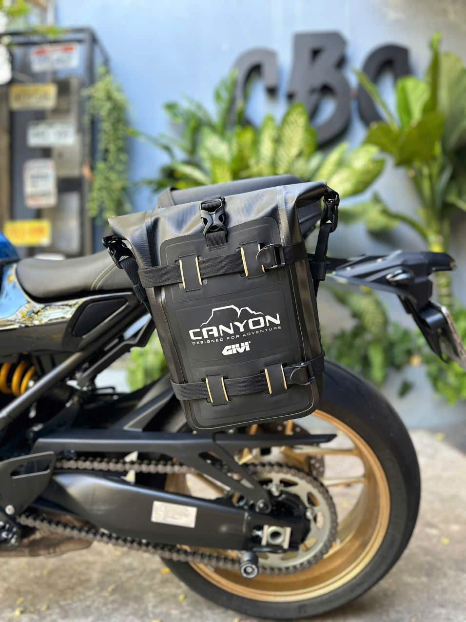 Túi Gắn Khung Xe Chống Nước GIVI GRT730 (4L)