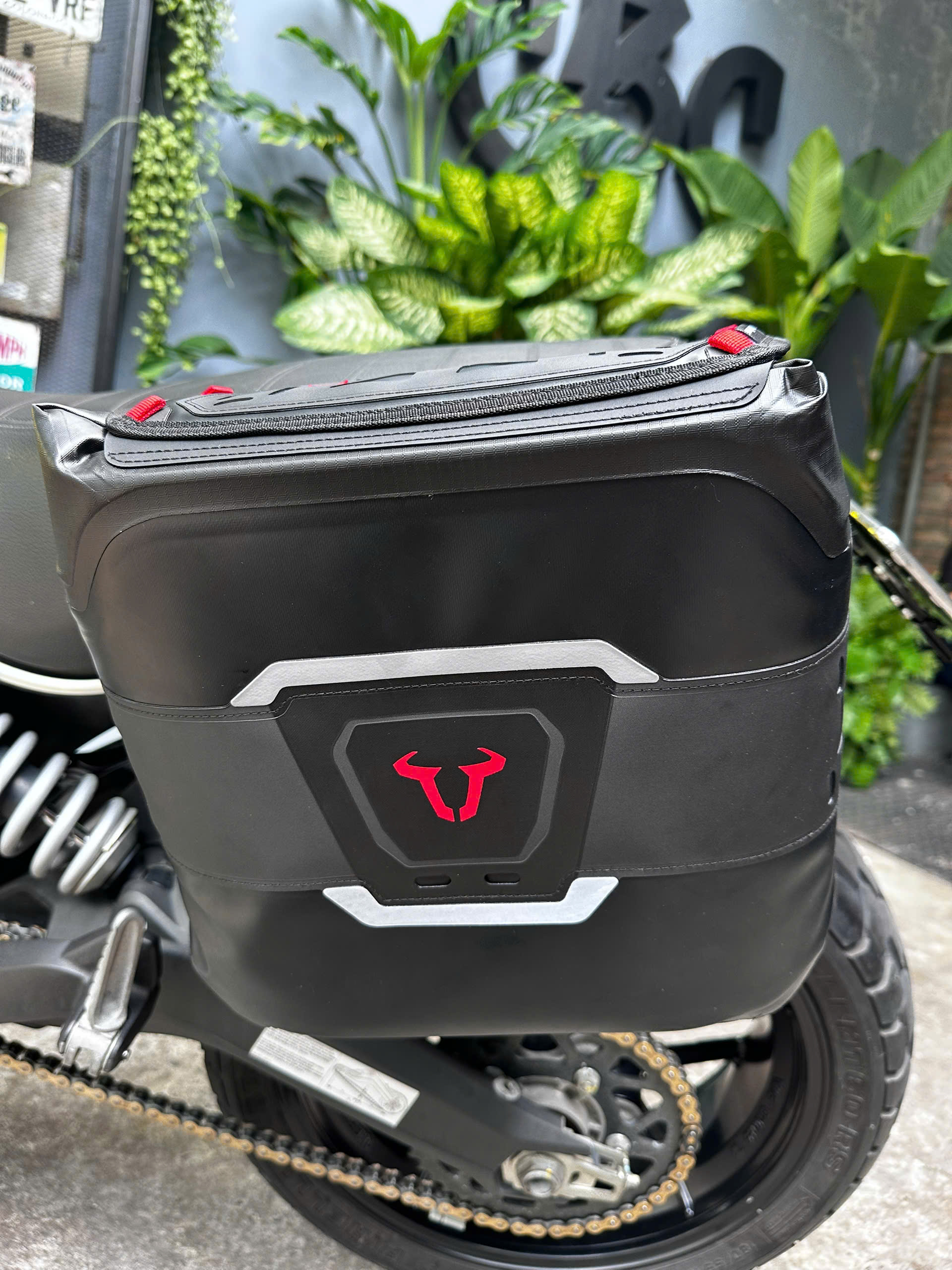 Túi hông V-LOC SW-Motech Sidebag WP 16L