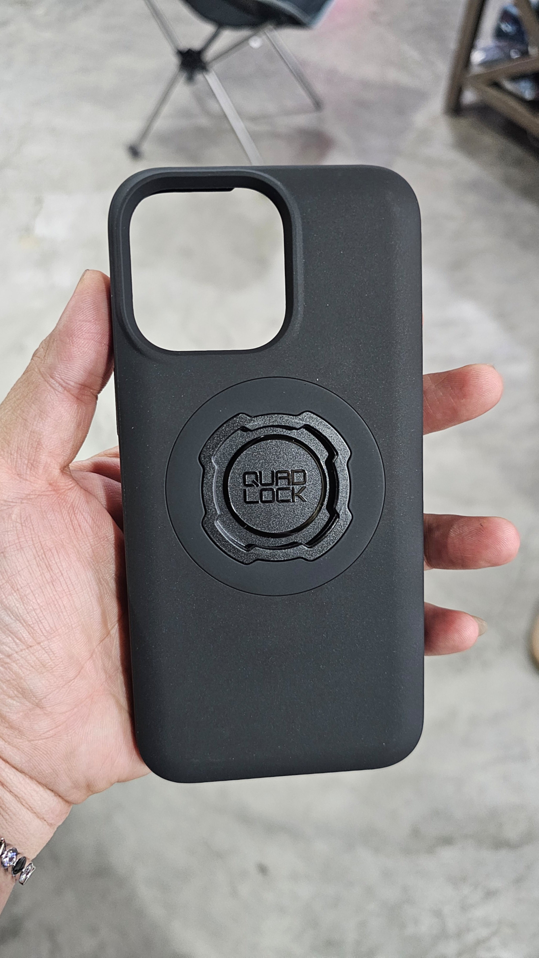 Quadlock MAG Case Iphone 15 pro