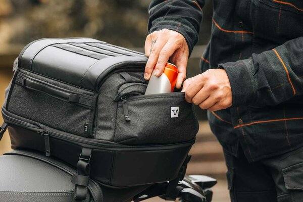 Túi yên SW-MOTECH Legend Gear Neu Tail Bag LR4. 18-25L