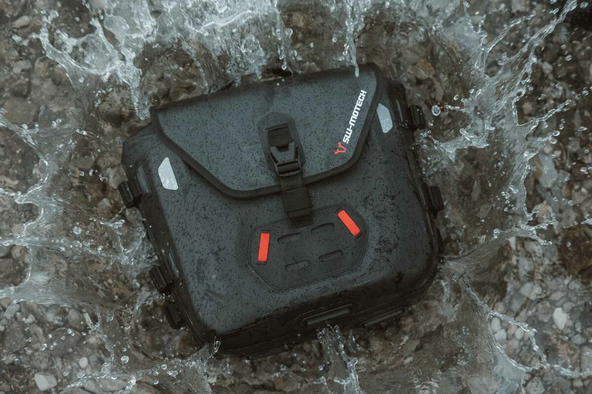 [Hàng lướt] Túi hông SW Motech Sysbag Waterproof - size S 16l - Trái