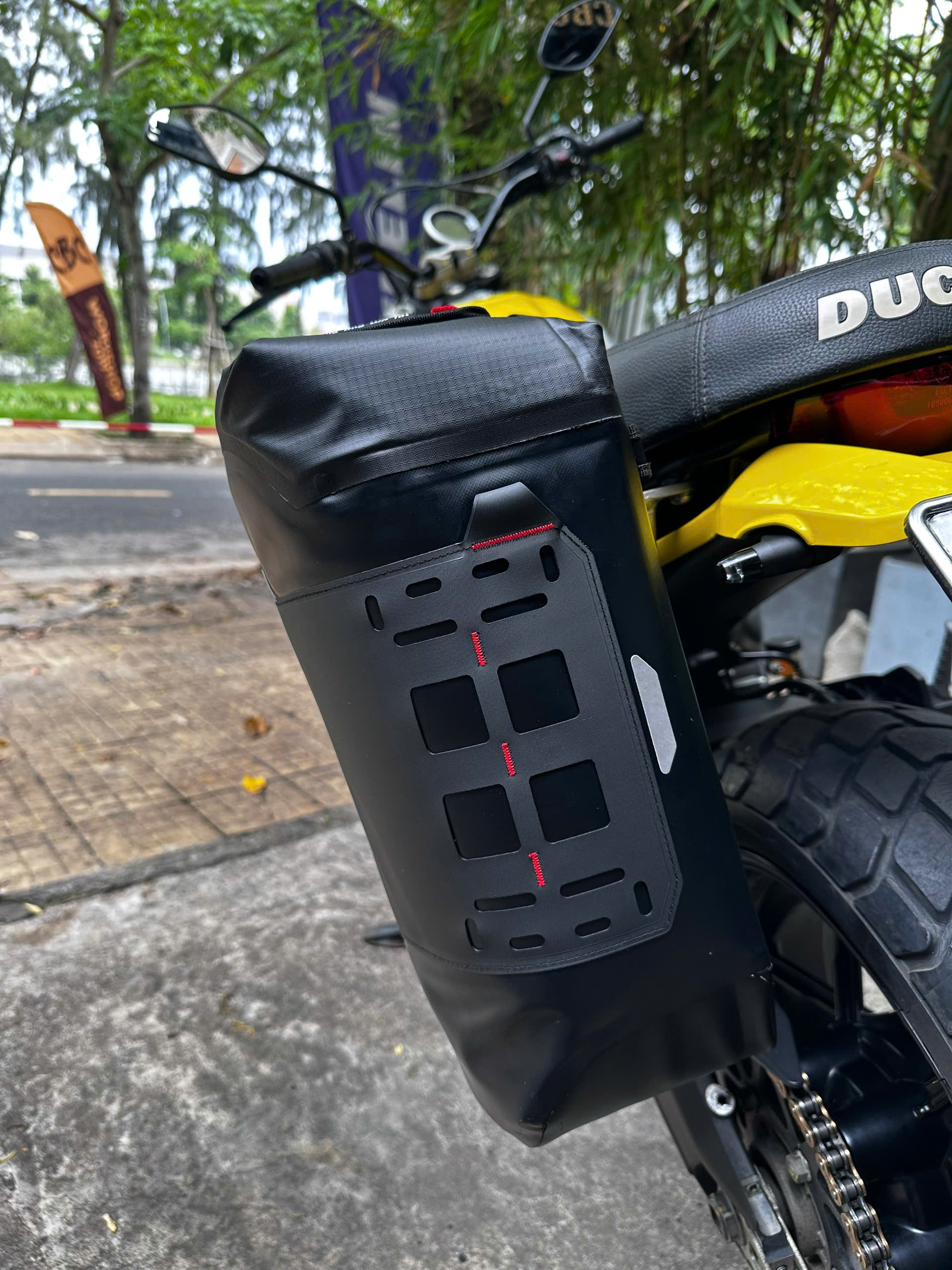 Túi hông V-LOC SW-Motech Sidebag WP 16L
