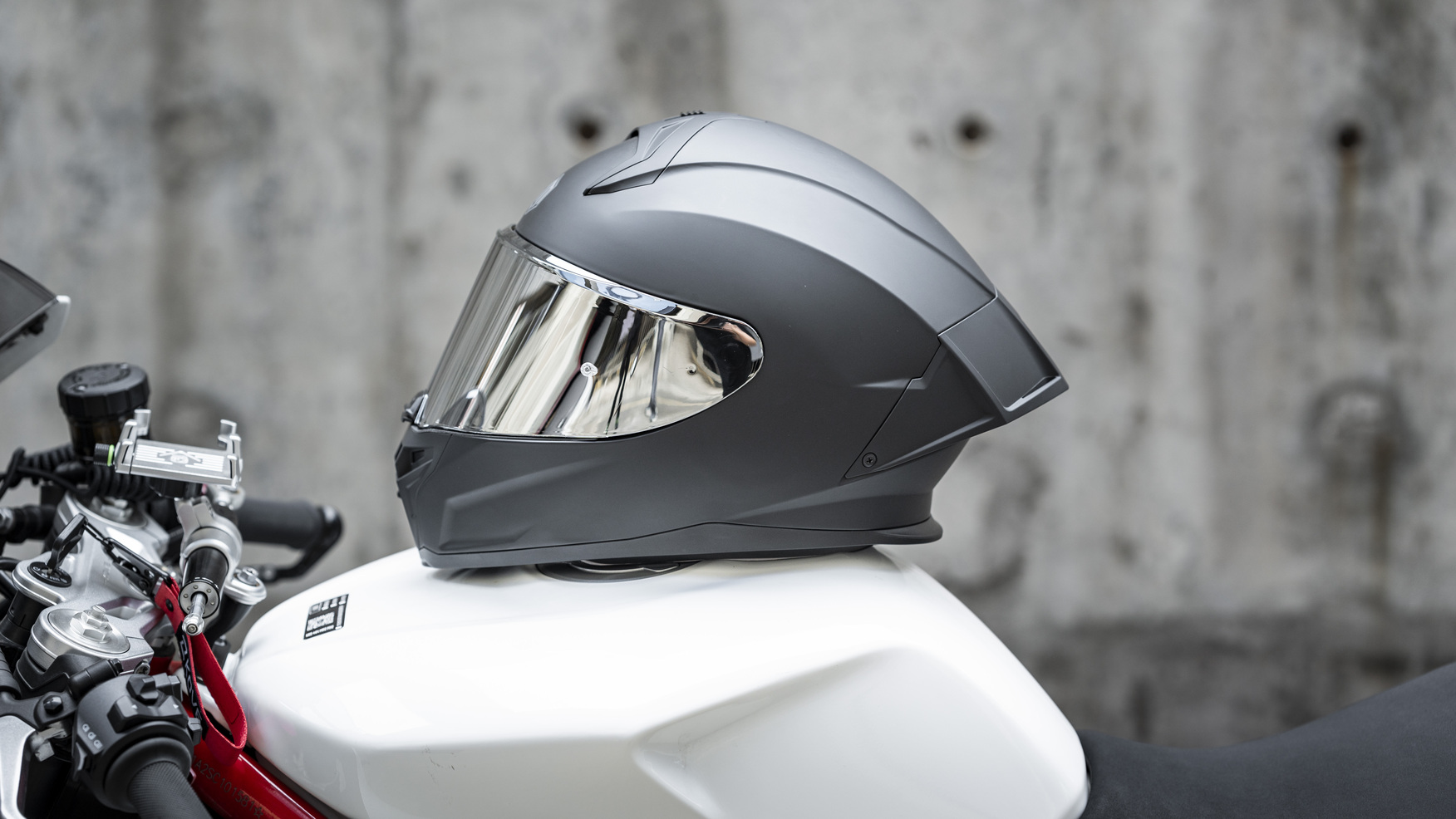 Nón Bảo Hiểm ILM MF510 - ĐEN NHÁM