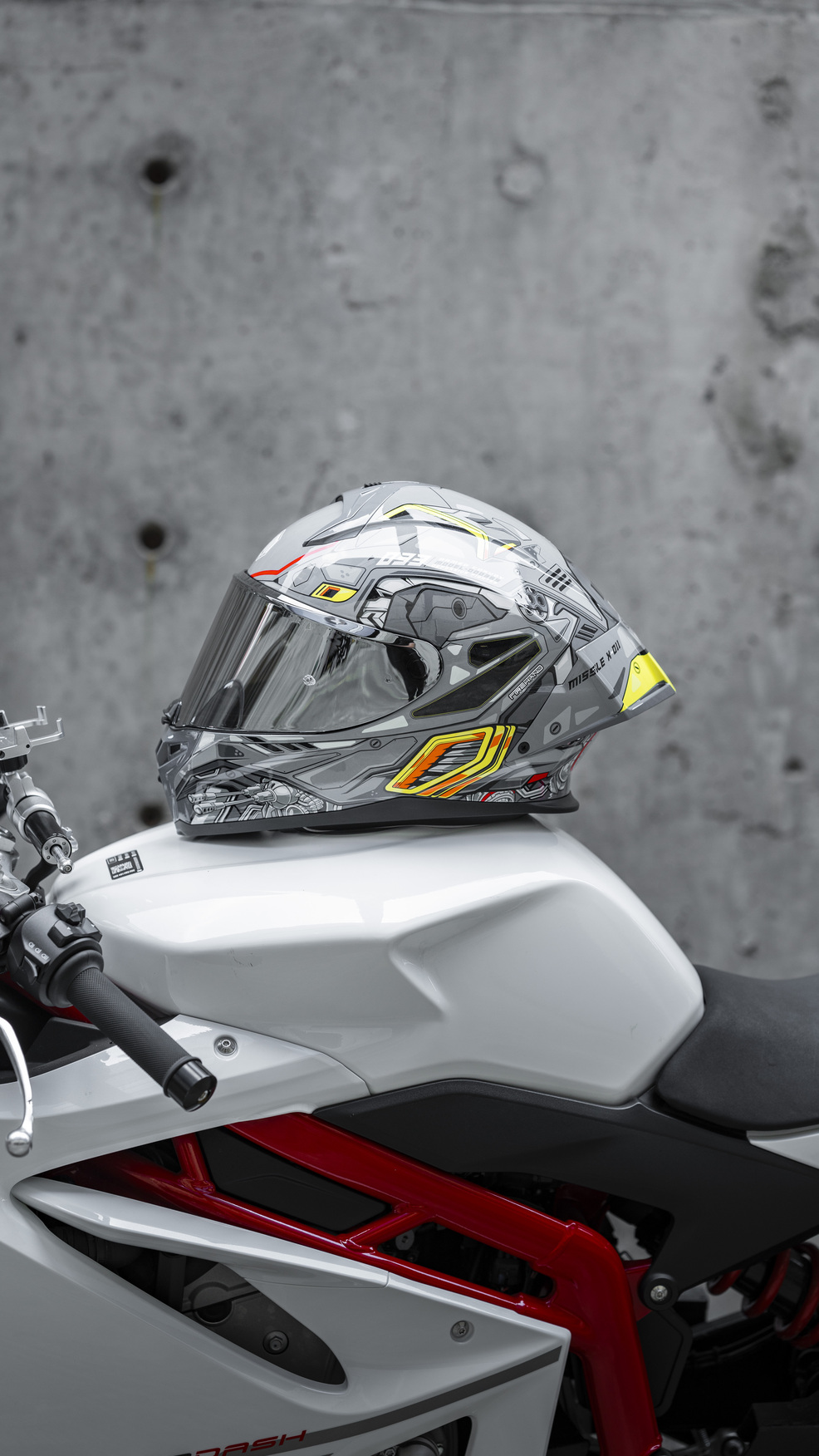 Nón Bảo Hiểm ILM MF510 - XÁM VÀNG