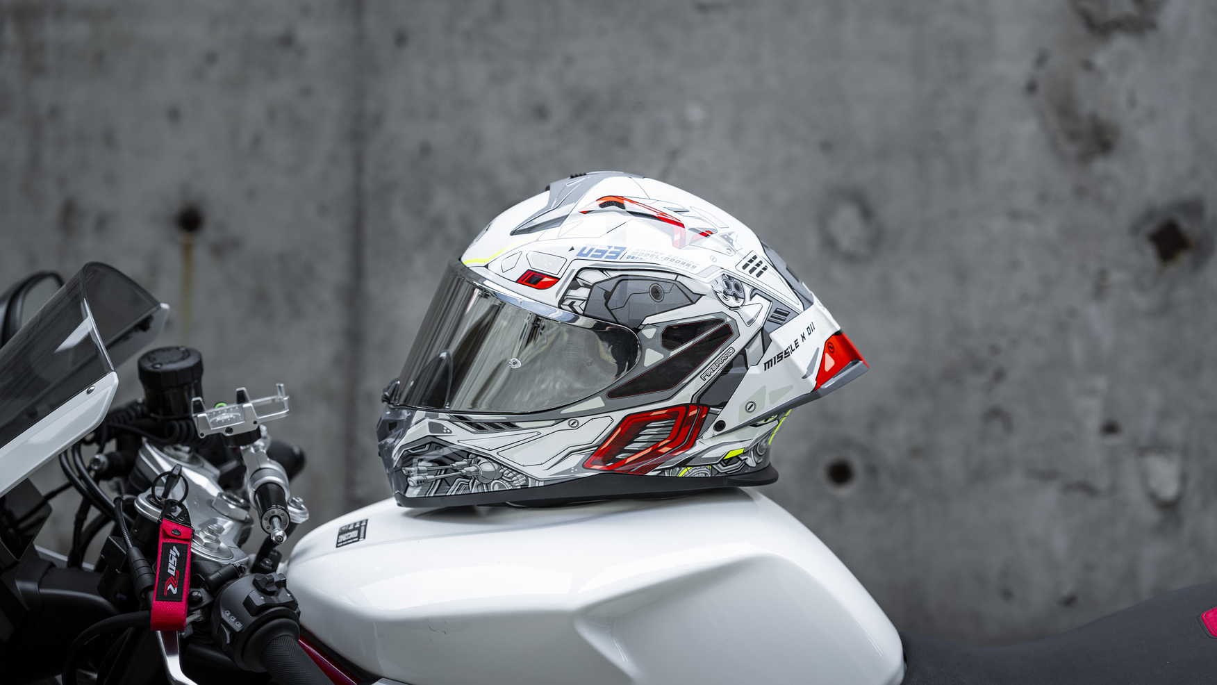 Nón Bảo Hiểm ILM MF510 - TRẮNG ĐỎ