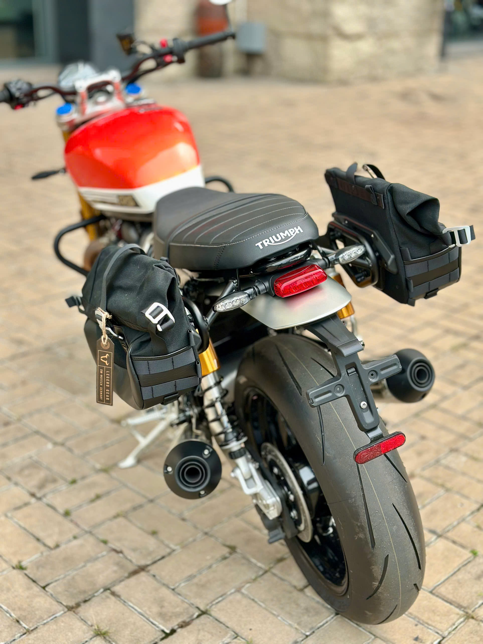 Khung treo túi SW-Motech Triumph SpeedTwin 900 2025 – Phải