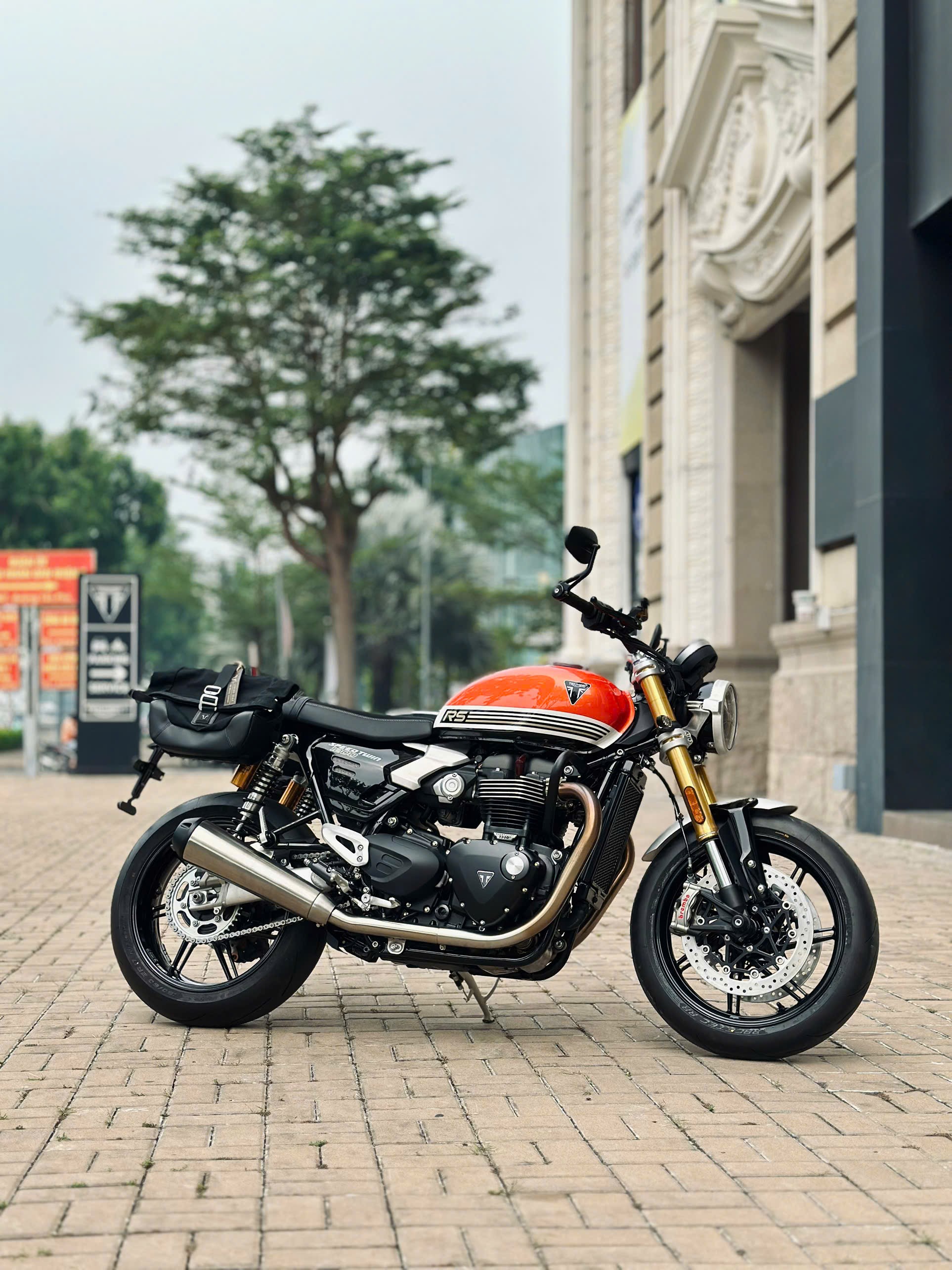 Khung treo túi SW-Motech Triumph SpeedTwin 900 2025 – Phải