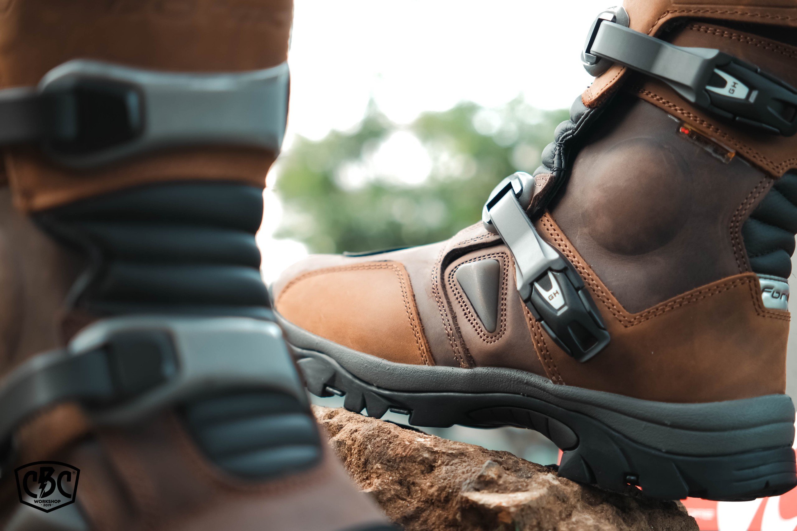 Giày Moto Forma Adventure Low - Nâu