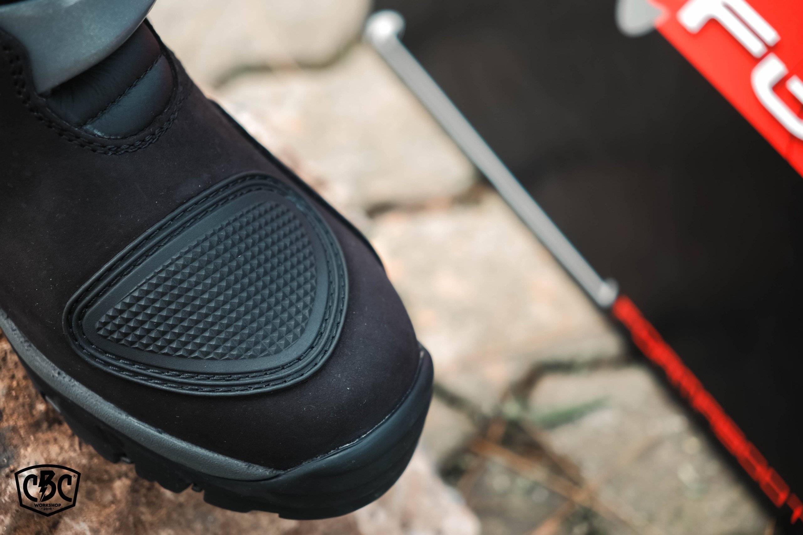 Giày Moto Forma Adventure Low - Đen