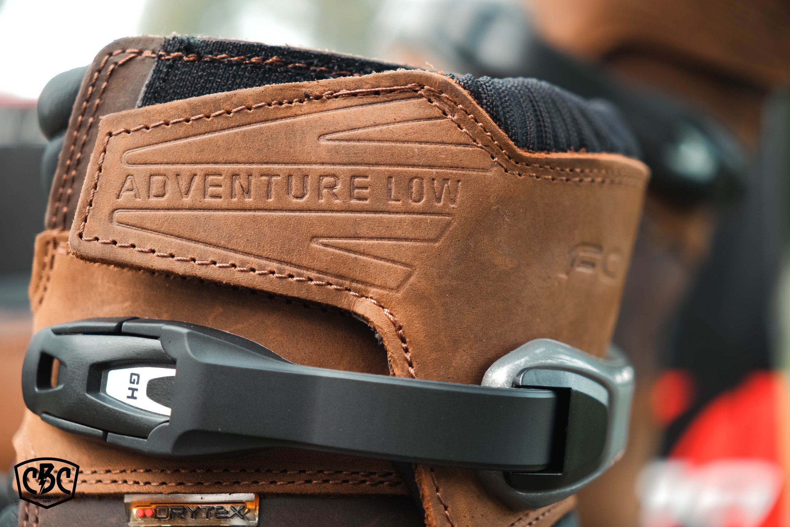 Giày Moto Forma Adventure Low - Nâu